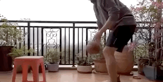 小学生如何开始学习篮球接球技巧?_1